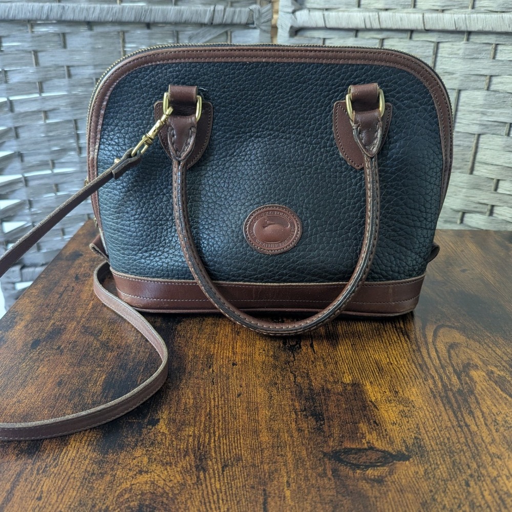 Vtg Dooney & Bourke Dome Satchel Black Tan Trim All Weather Pebbled Leather